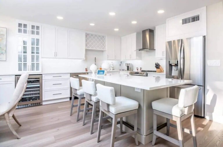 naplesconstruction.net wp content uploads 2024 02 Kitchen Fort Myers 768x507