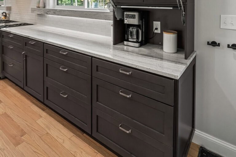 Kitchen Cabinet Modern Style 768x512