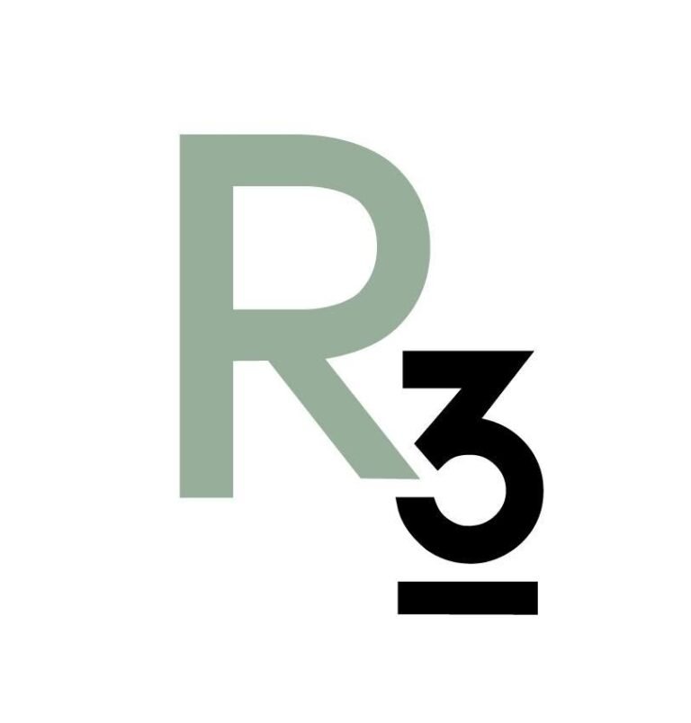 logo 2 768x804